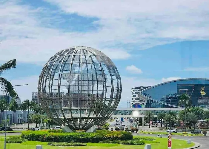 Apartment Mall Of Asia-p00l Fr0nt- New 1 Bedroom With Balc0ny At Sh0re2 Manila