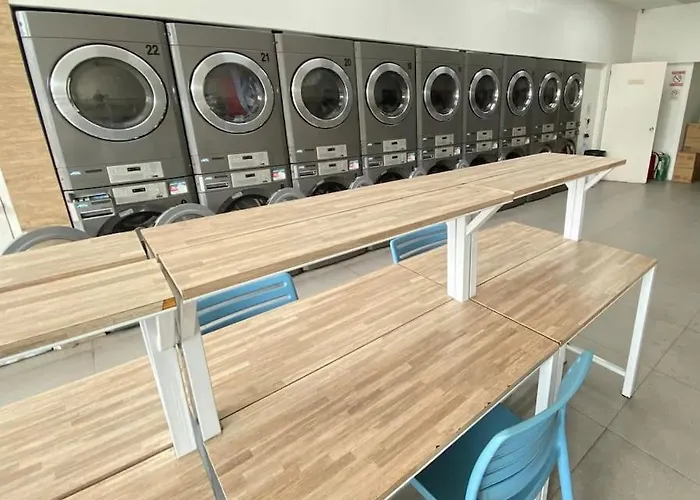 Apartment Mall Of Asia-p00l Fr0nt- New 1 Bedroom With Balc0ny At Sh0re2 Manila